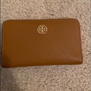 ❌SOLD❌ Tory Burch Wallet